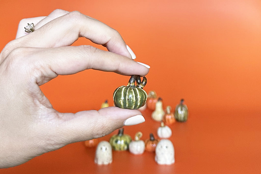 Mystery Mini Pumpkin or Mini Ghost